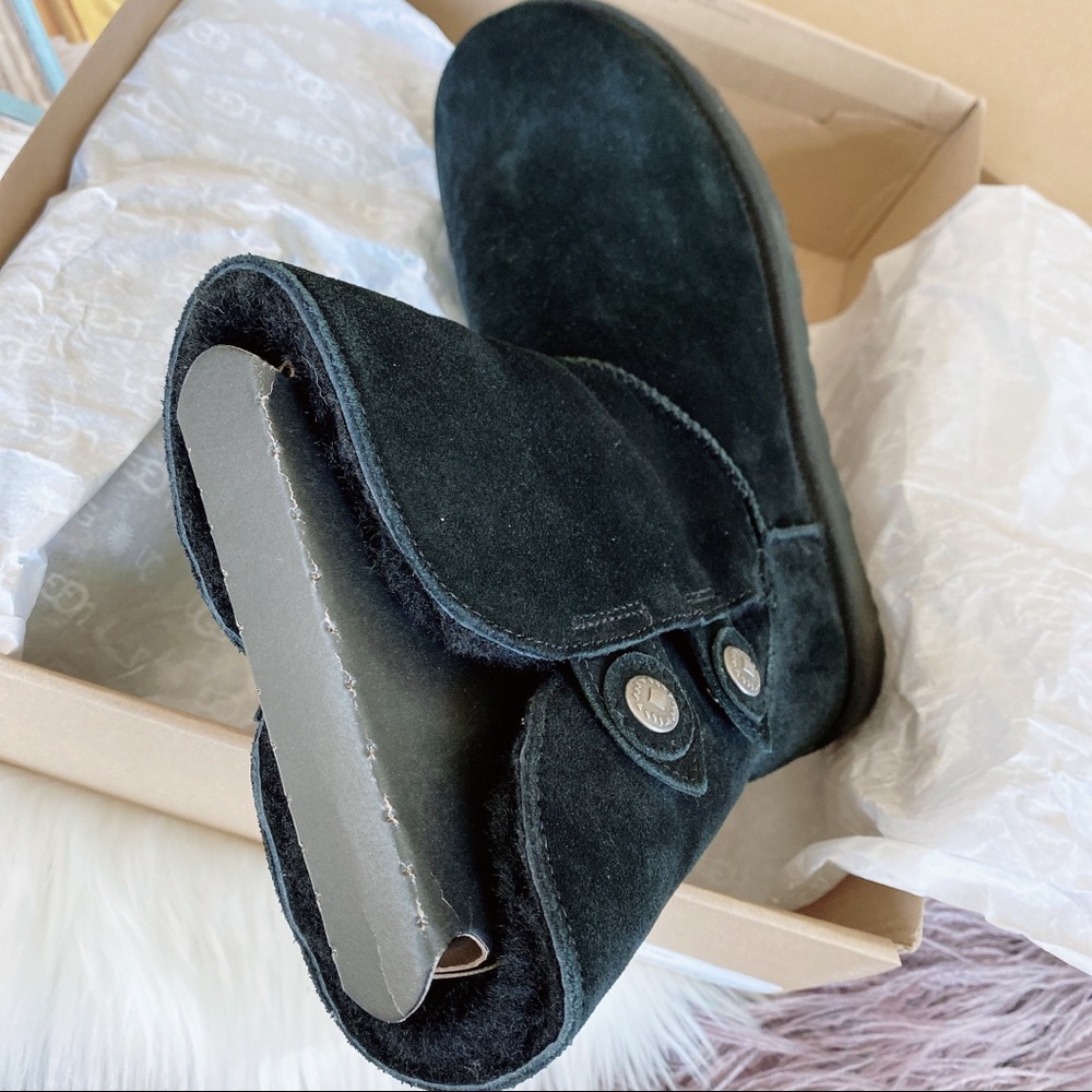 UGG Marciela II Water Resistant Boot - Picture 5 of 8